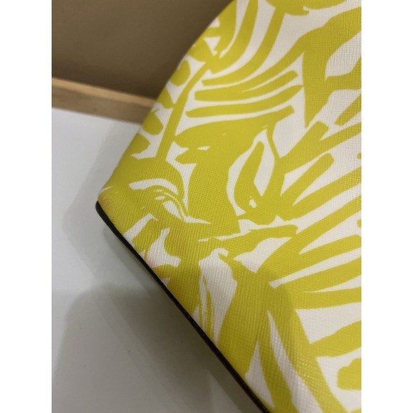 Used Kate Spade NewYork Yellow Grant Street Jules Grainy Vinyl Leather Tote - Picture 13 of 16